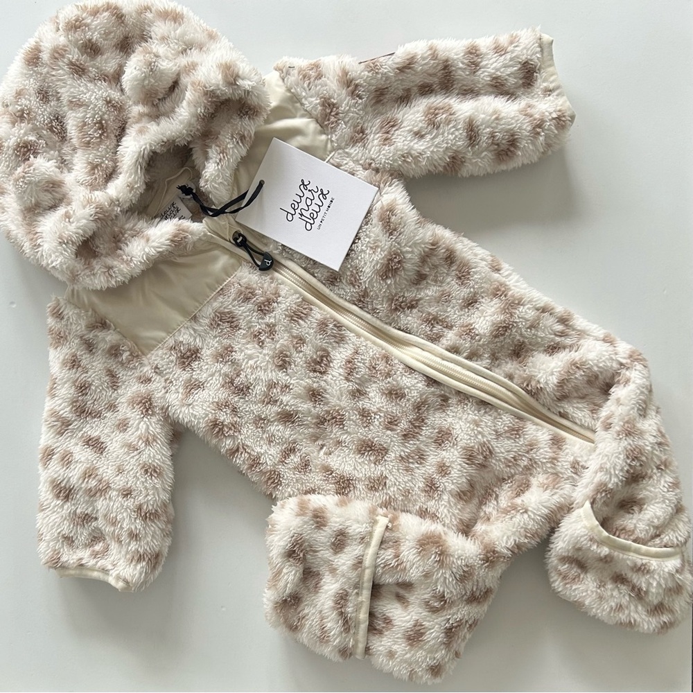 Deux par Deux Baby Layette Plush 1-Piece Outerwear Cream Leopard Print 6M, NWT